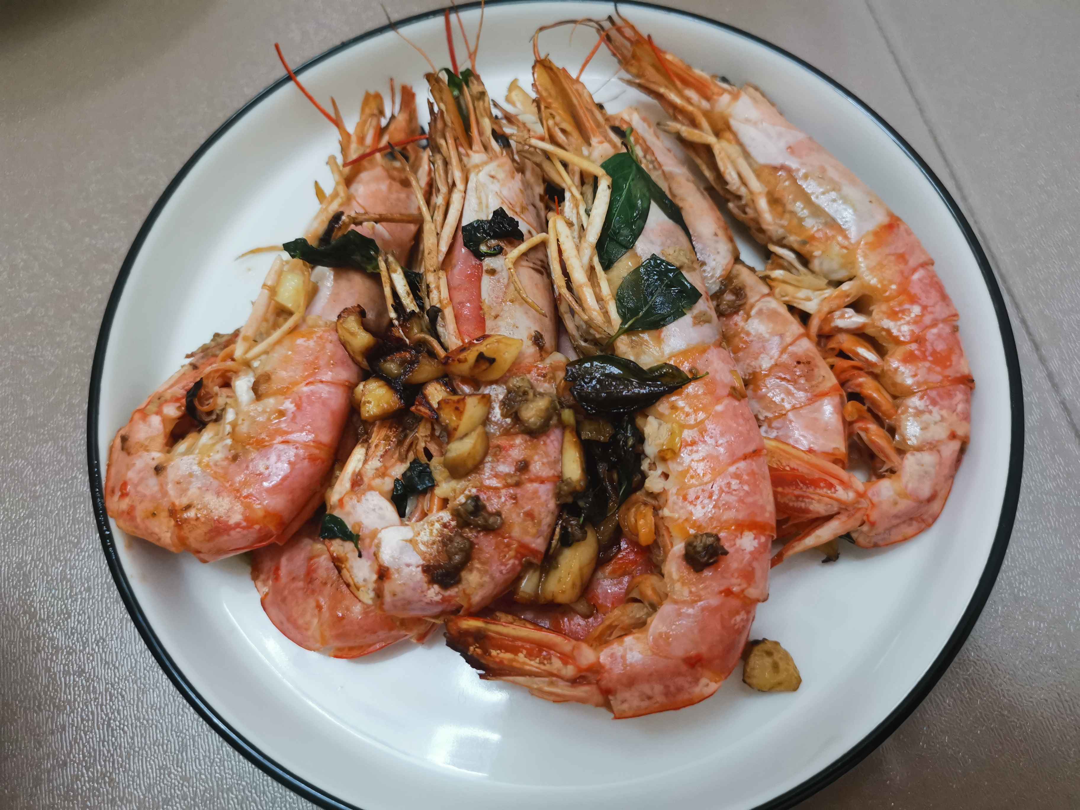 金不換煎大蝦的做法-咸鮮味煎菜譜-易網(wǎng)健康養(yǎng)生網(wǎng) 金不換煎大蝦的做法-咸鮮味煎菜譜