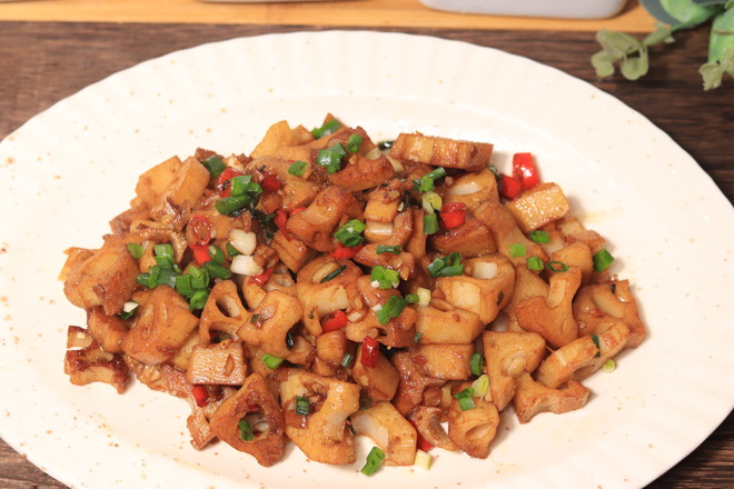 麻辣鮮香,超下飯孜然藕丁!的做法-家常味炒菜譜-易網健康養生網 麻辣鮮香,超下飯孜然藕丁!的做法-家常味炒菜譜