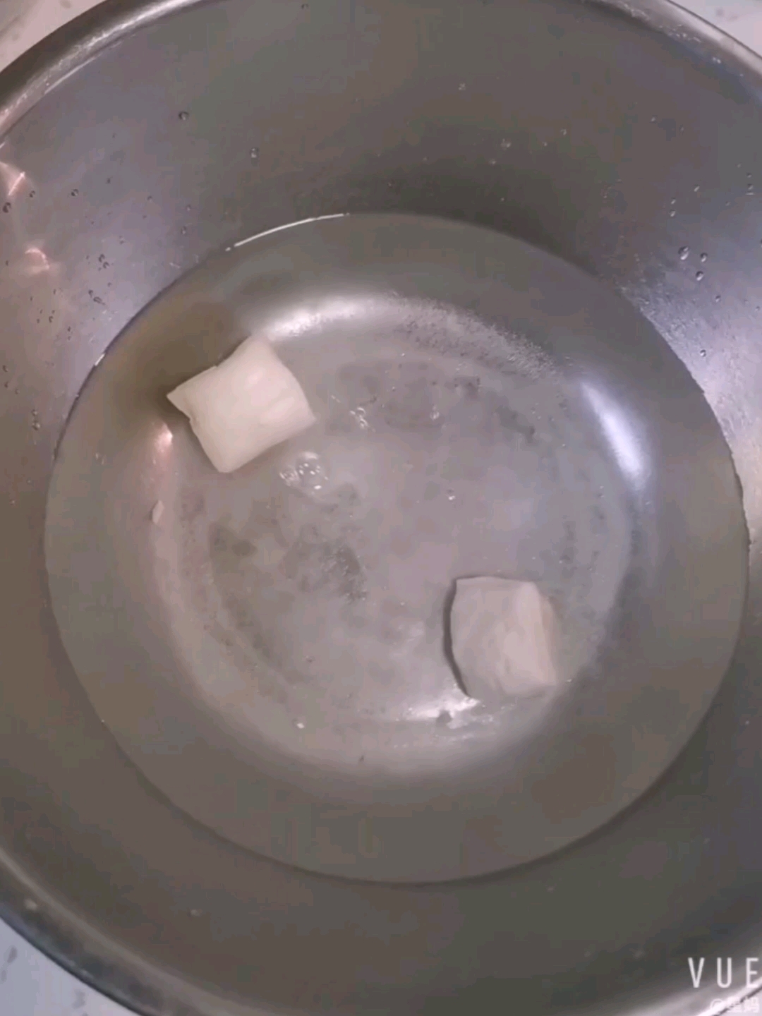 雞蛋裹油豆腐的做法-家常味炸菜譜