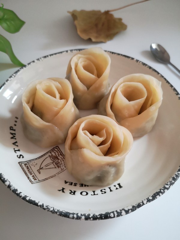 玫瑰花蒸餃,美味簡單,形狀似花,上桌就搶光的做法-咸鮮味蒸菜譜-易網健康養生網 玫瑰花蒸餃,美味簡單,形狀似花,上桌就搶光的做法-咸鮮味蒸菜譜