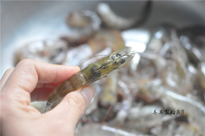 蒜香黃油蝦的做法-蒜香味炒菜譜-易網(wǎng)健康養(yǎng)生網(wǎng) 蒜香黃油蝦的做法-蒜香味炒菜譜