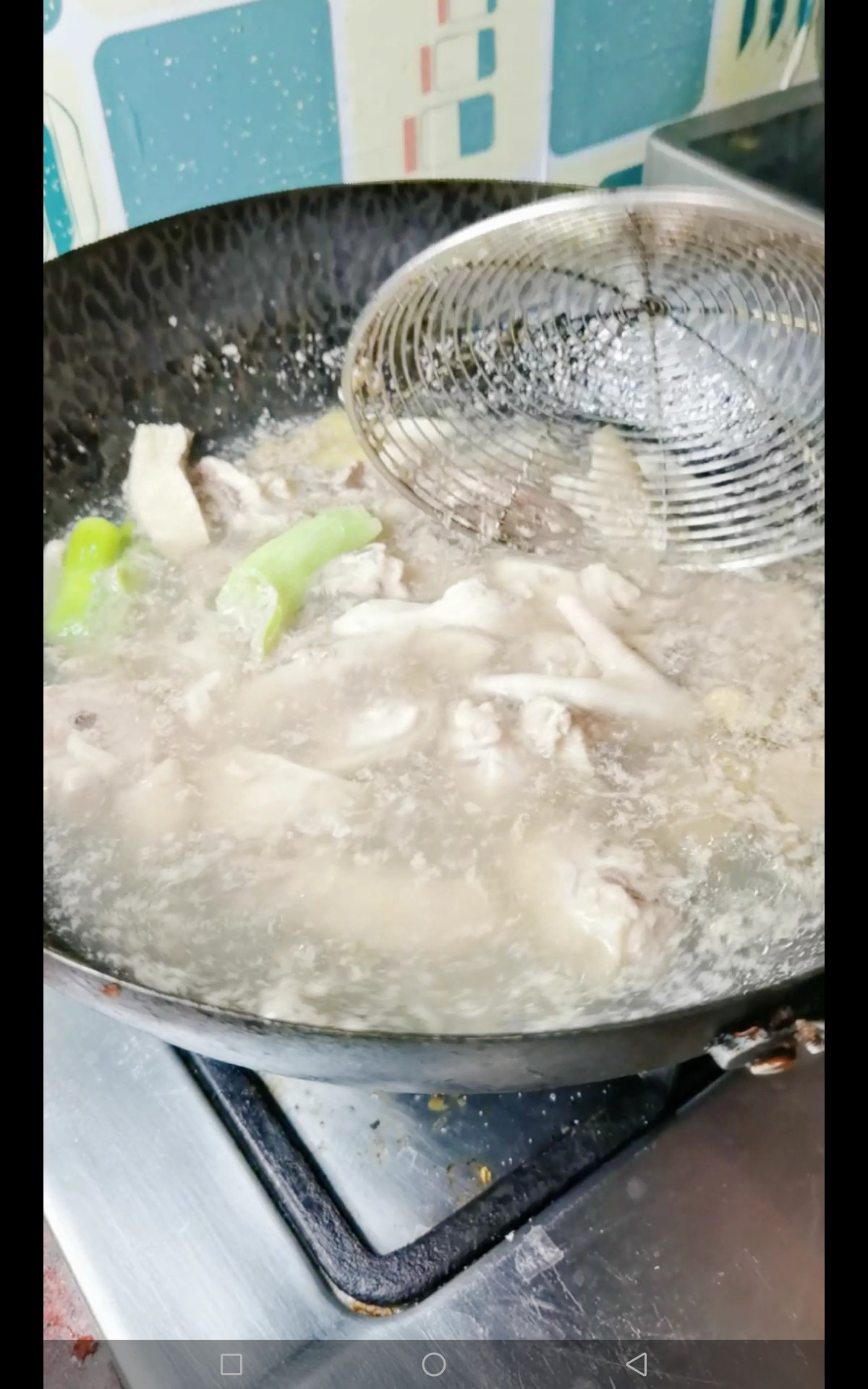 椰子雞煲的做法-咸鮮味煮菜譜