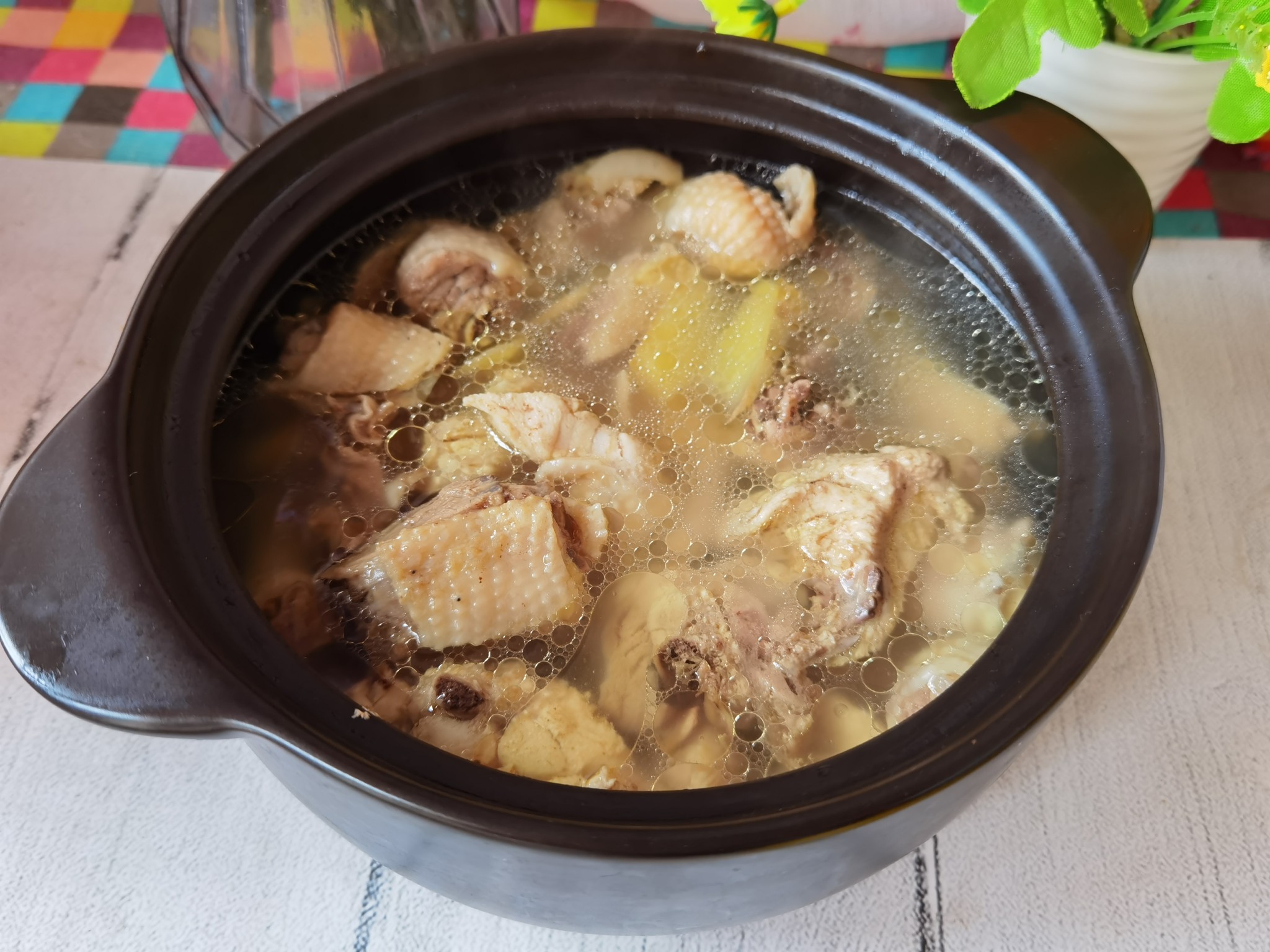 椰子雞煲的做法-咸鮮味煮菜譜-易網(wǎng)健康養(yǎng)生網(wǎng) 椰子雞煲的做法-咸鮮味煮菜譜