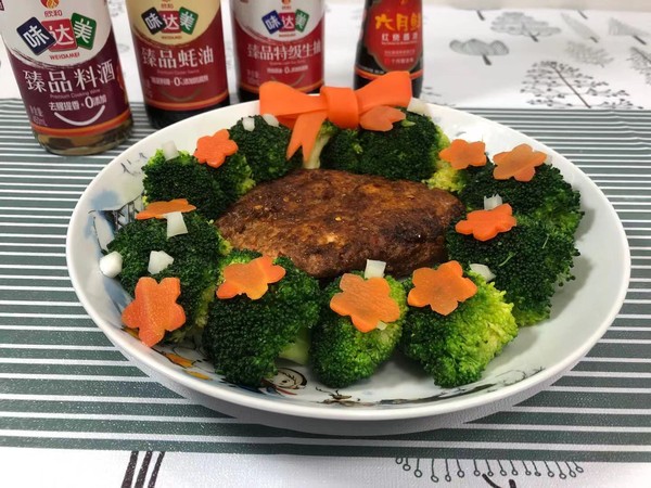 圣誕花環(huán)雞扒的做法-香辣味煎菜譜-易網(wǎng)健康養(yǎng)生網(wǎng) 圣誕花環(huán)雞扒的做法-香辣味煎菜譜