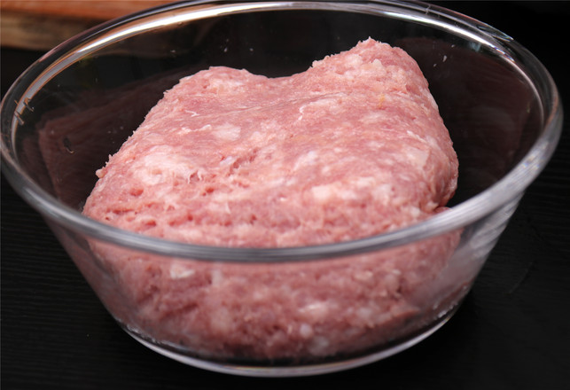 一口一個肉丸子,孩子都不挑食了的做法-家常味蒸菜譜-易網<a href=http://www.aoa7937.com/ target=_blank class=infotextkey>健康養生</a>網 一口一個肉丸子,孩子都不挑食了的做法-家常味蒸菜譜