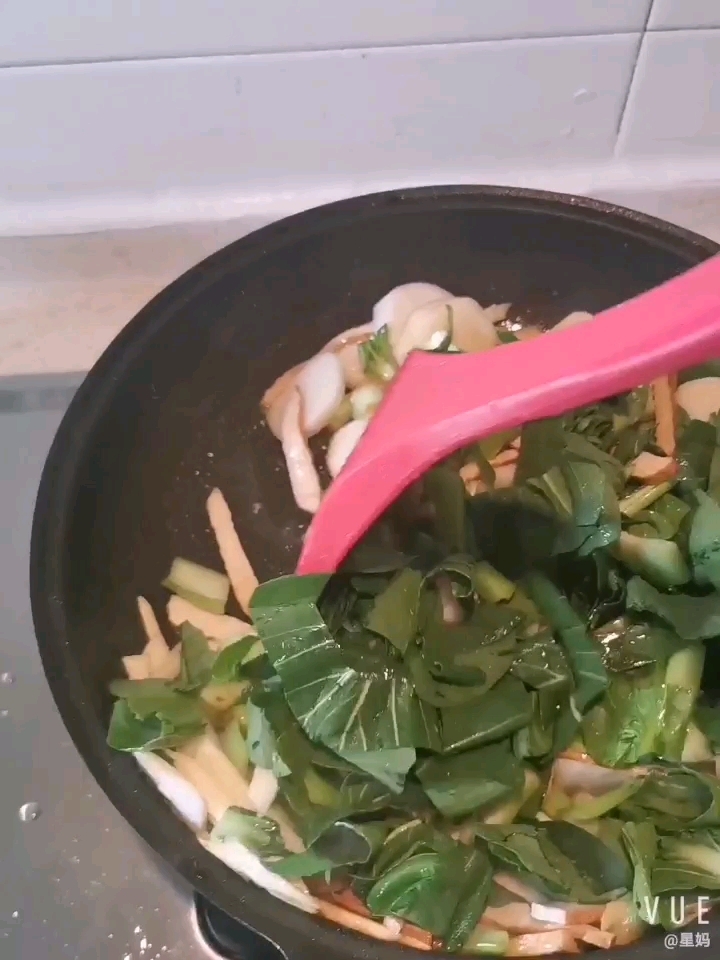 冬筍豆腐干炒年糕的做法-家常味炒菜譜