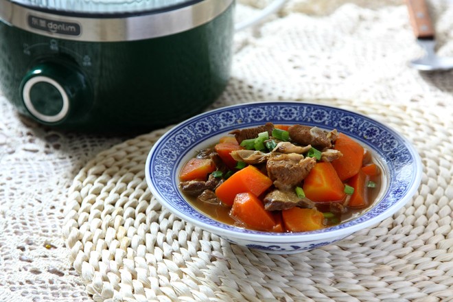 #冬至大如年#胡蘿卜燜羊肉的做法-咸鮮味煮菜譜-易網健康養生網 #冬至大如年#胡蘿卜燜羊肉的做法-咸鮮味煮菜譜