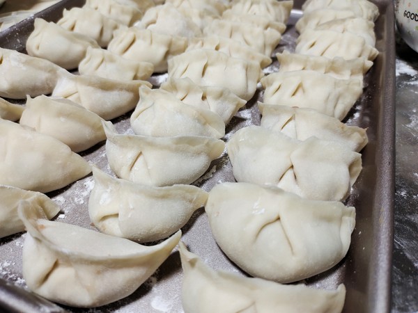 蝦仁玉米豬肉蒸餃的做法-咸鮮味蒸菜譜-易網健康養生網 蝦仁玉米豬肉蒸餃的做法-咸鮮味蒸菜譜