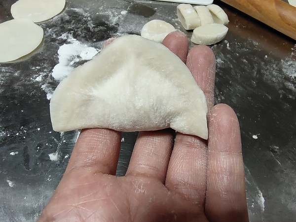 蝦仁玉米豬肉蒸餃的做法-咸鮮味蒸菜譜-易網健康養生網 蝦仁玉米豬肉蒸餃的做法-咸鮮味蒸菜譜