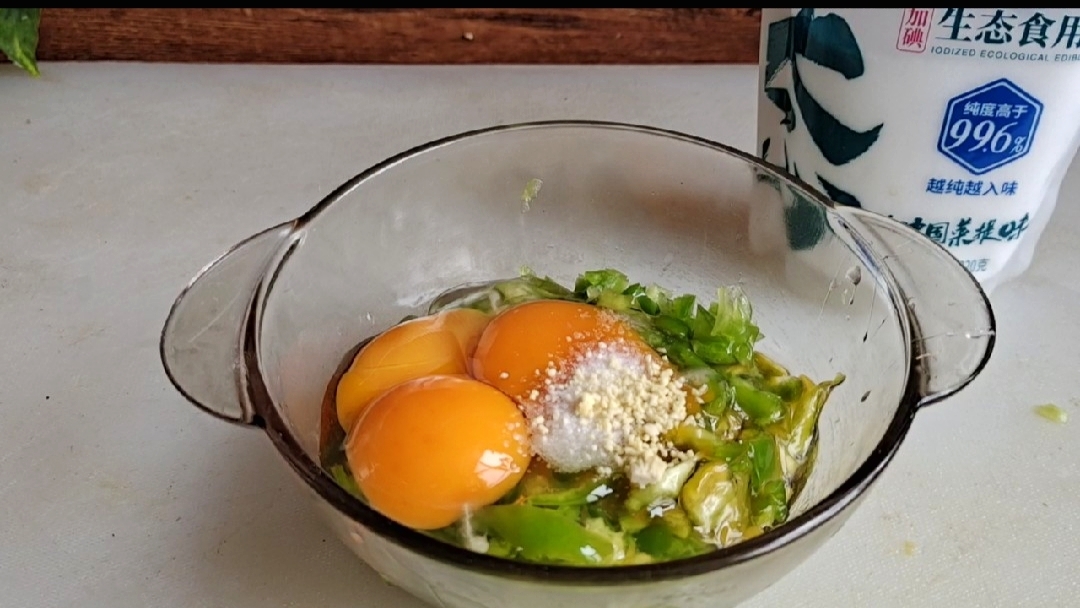 最簡單的家常菜，百吃不厭…青椒炒雞蛋的做法-家常味炒菜譜