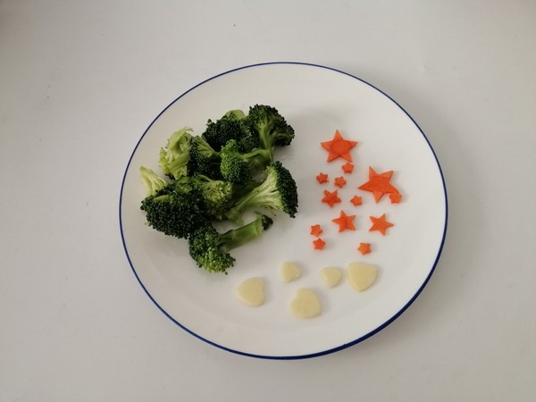 西藍(lán)花圣誕樹(shù)的做法-家常味蒸菜譜-易網(wǎng)健康養(yǎng)生網(wǎng) 西藍(lán)花圣誕樹(shù)的做法-家常味蒸菜譜