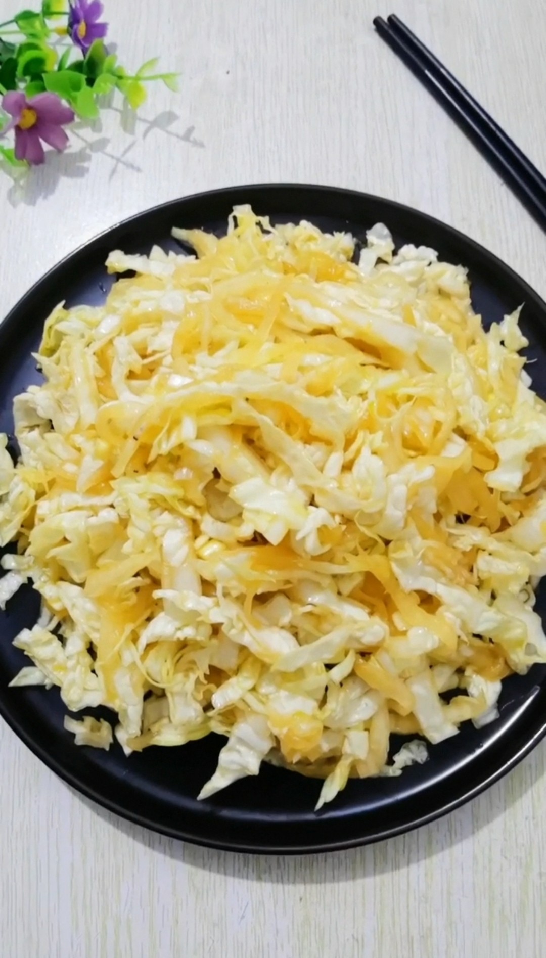 涼拌白菜絲的做法-咸鮮味拌菜譜-易網健康養生網 涼拌白菜絲的做法-咸鮮味拌菜譜