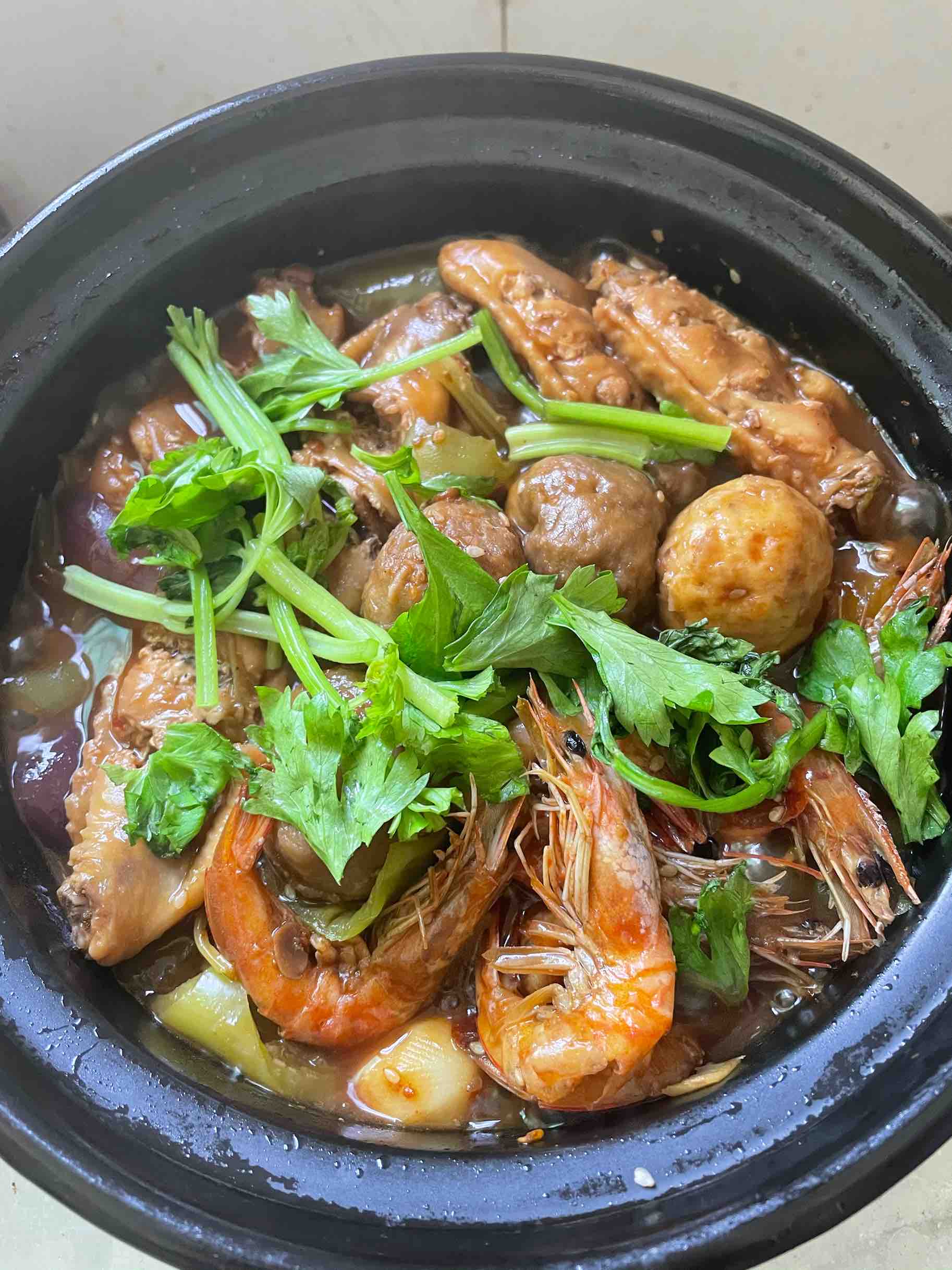 三汁燜鍋的做法-醬香味燜菜譜-易網(wǎng)健康養(yǎng)生網(wǎng) 三汁燜鍋的做法-醬香味燜菜譜