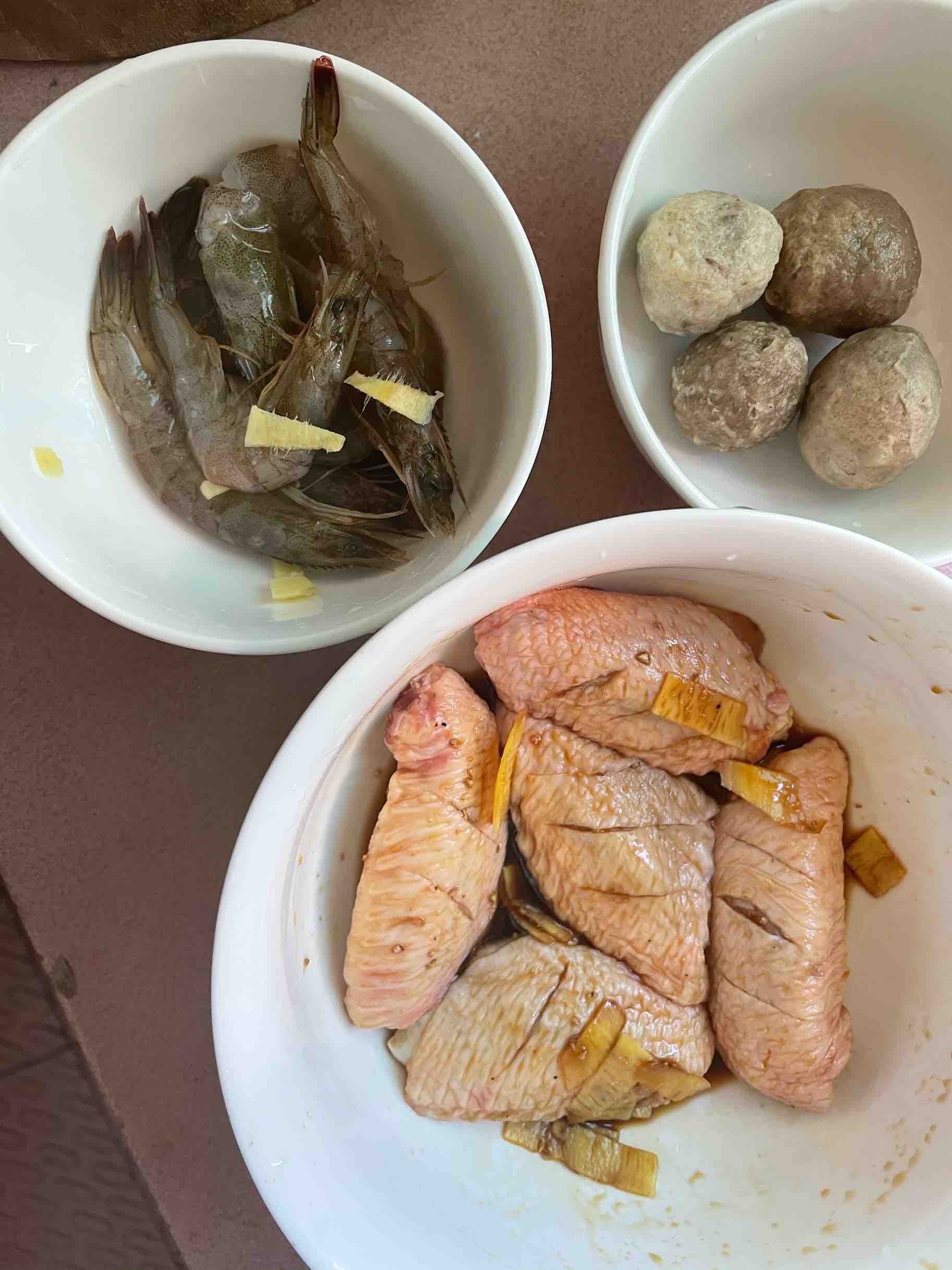 三汁燜鍋的做法-醬香味燜菜譜-易網(wǎng)<a href=http://www.aoa7937.com/ target=_blank class=infotextkey>健康養(yǎng)生</a>網(wǎng) 三汁燜鍋的做法-醬香味燜菜譜