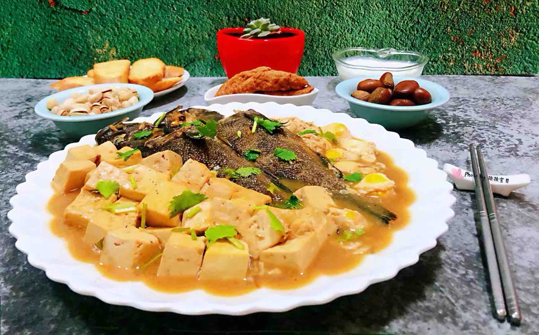 鵪鶉蛋豆腐燉黑魚的做法-咸鮮味燉菜譜-易網健康養生網 鵪鶉蛋豆腐燉黑魚的做法-咸鮮味燉菜譜