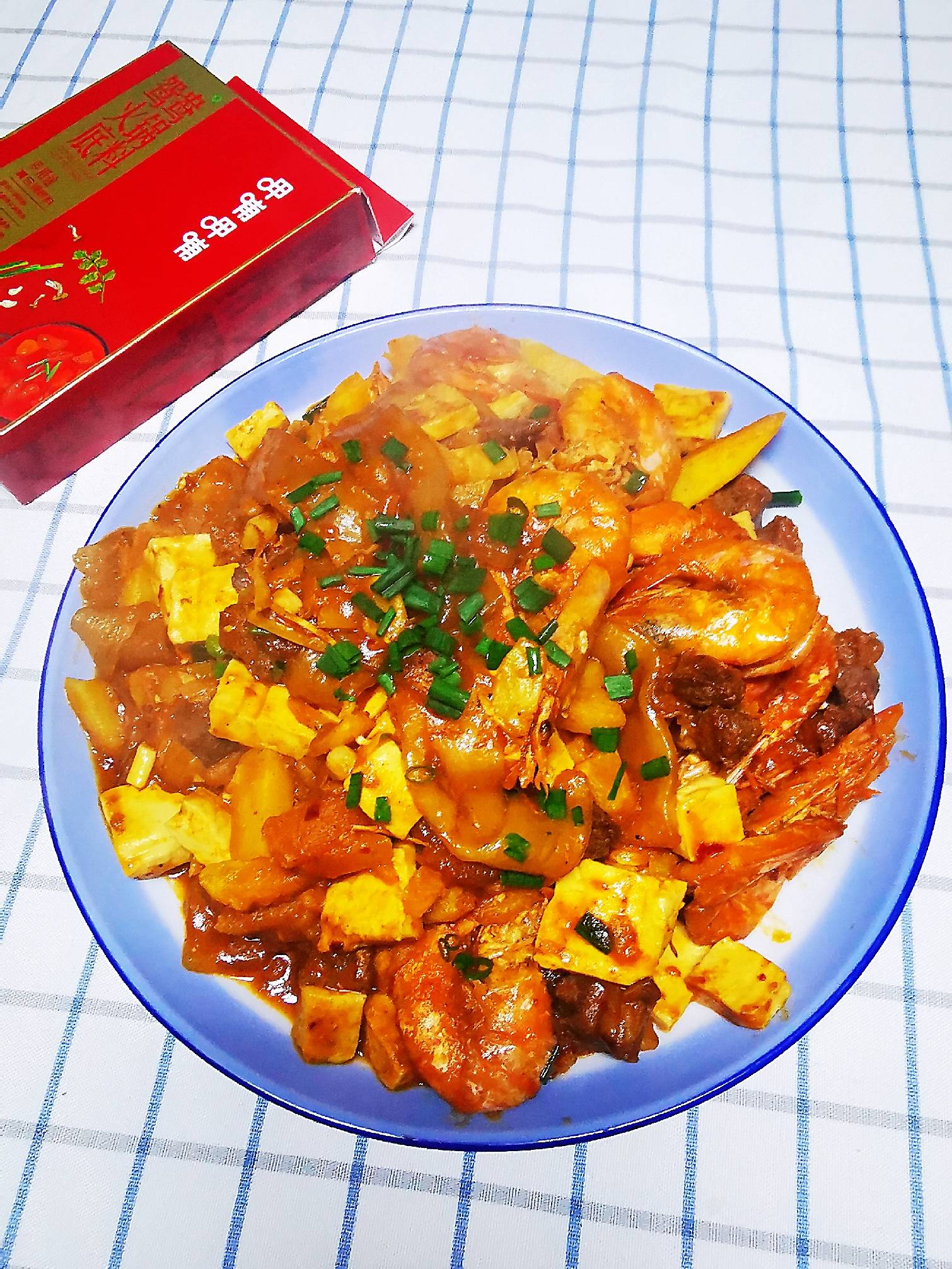 大蝦土豆煲的做法-香辣味燒菜譜-易網健康養生網 大蝦土豆煲的做法-香辣味燒菜譜