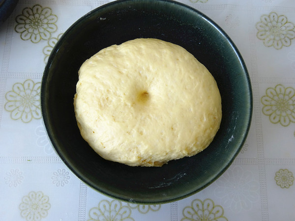 香甜營養(yǎng)又頂飽,老少皆宜的牛奶雞蛋餅的做法-奶香味烤菜譜-易網(wǎng)健康養(yǎng)生網(wǎng) 香甜營養(yǎng)又頂飽,老少皆宜的牛奶雞蛋餅的做法-奶香味烤菜譜