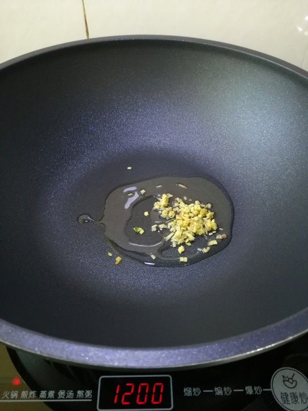 簡簡單單也不失美味~~臘肉炒芥菜的做法-家常味炒菜譜