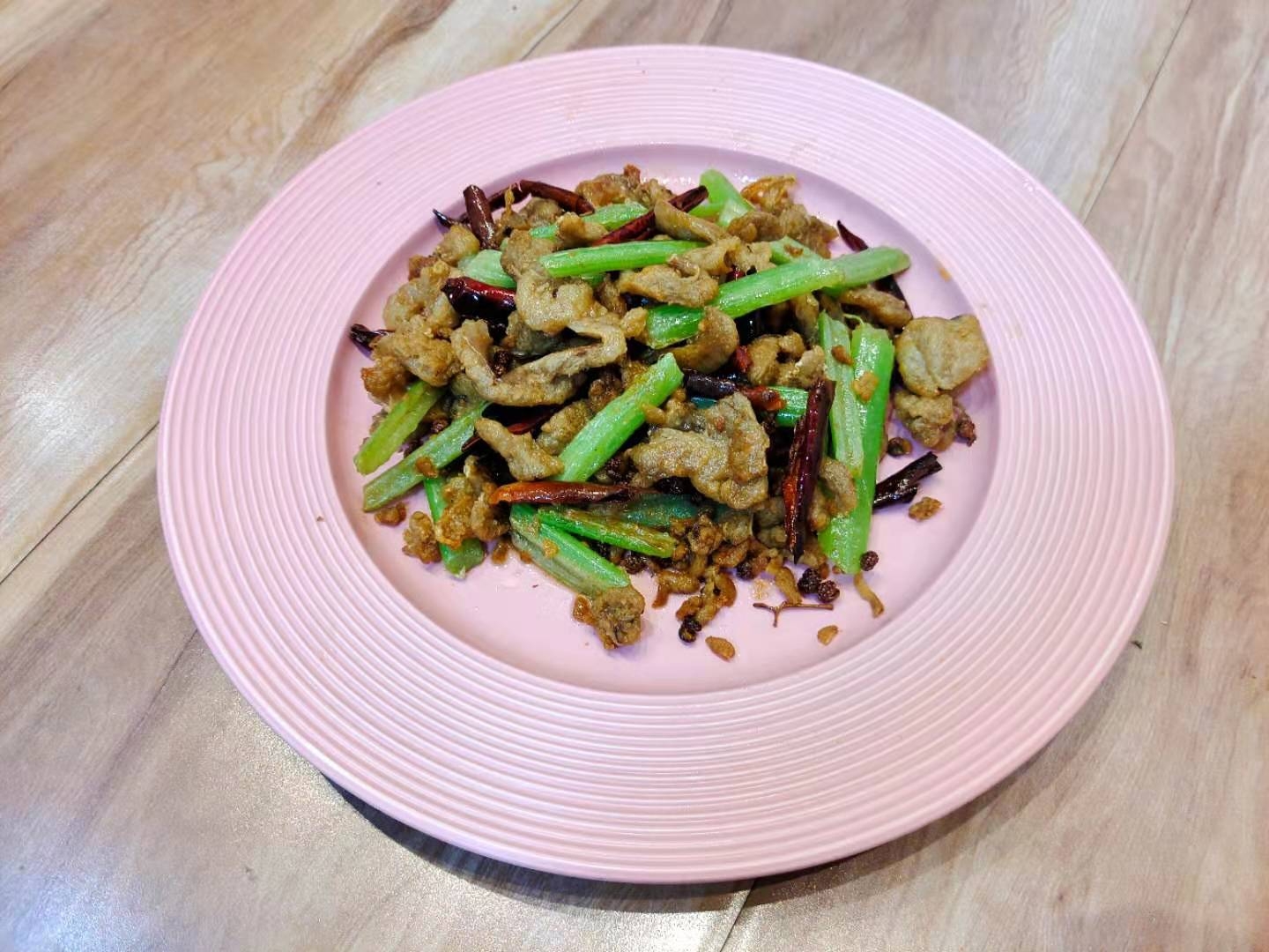 香辣油滋啦的做法-咸鮮味炒菜譜-易網健康養生網 香辣油滋啦的做法-咸鮮味炒菜譜