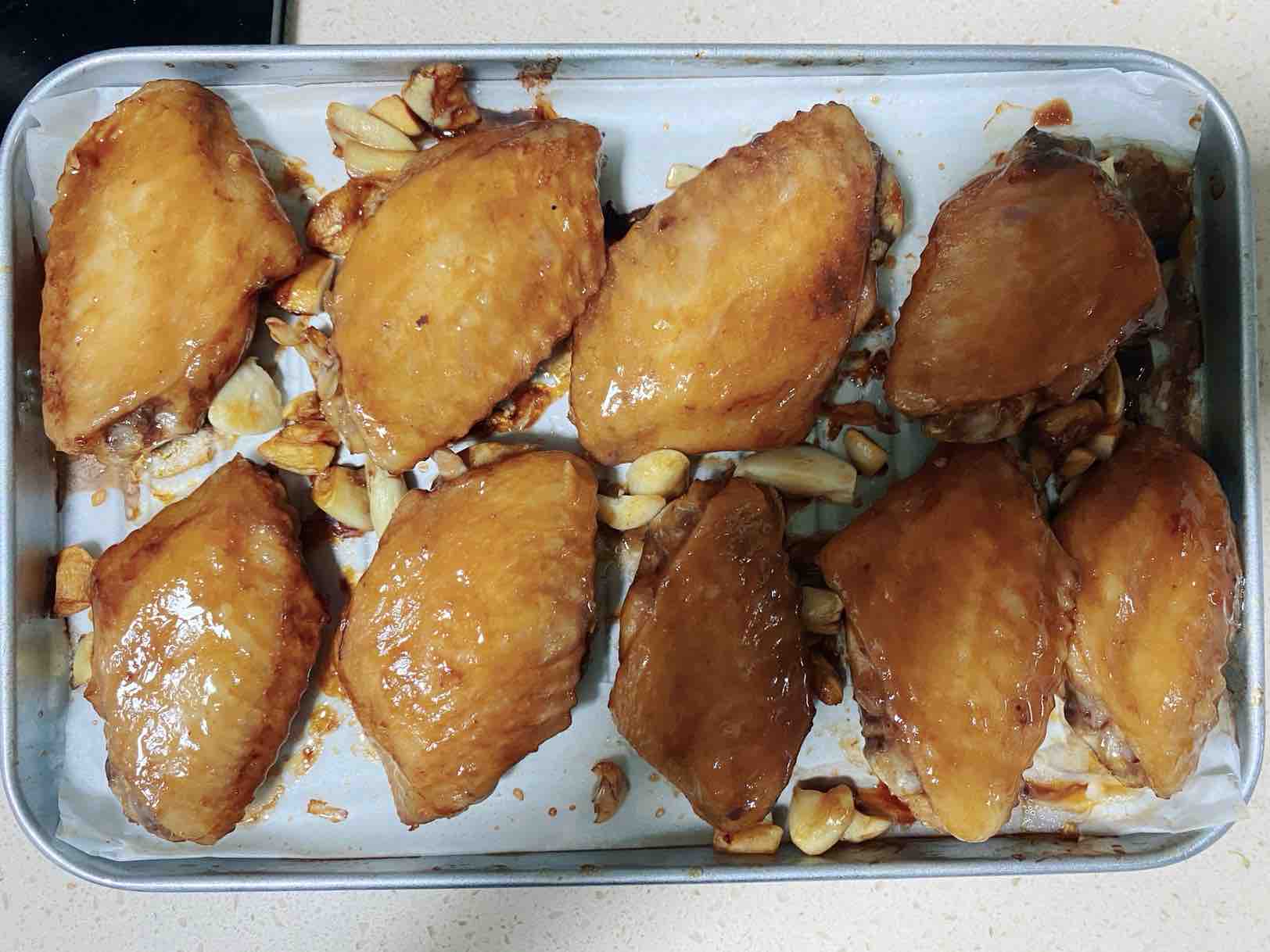蒜香牛油雞翅的做法-咸鮮味烤菜譜-易網健康養生網 蒜香牛油雞翅的做法-咸鮮味烤菜譜