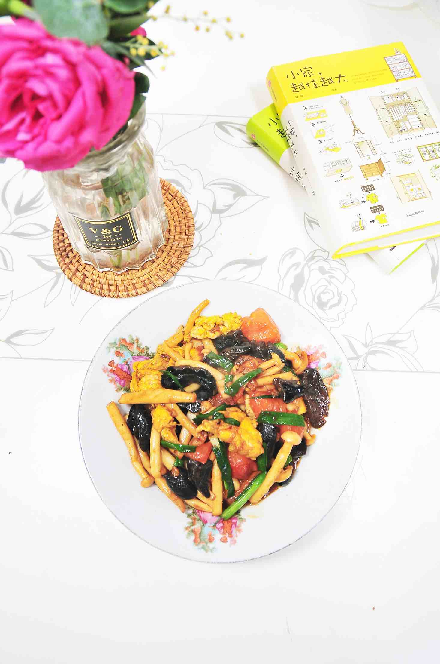 白玉菇炒三鮮的做法-家常味炒菜譜-易網健康養生網 白玉菇炒三鮮的做法-家常味炒菜譜