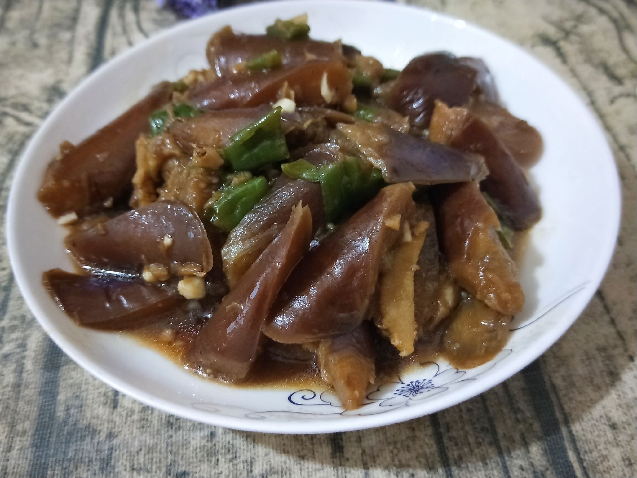 紅燒素茄子的做法-家常味炒菜譜
