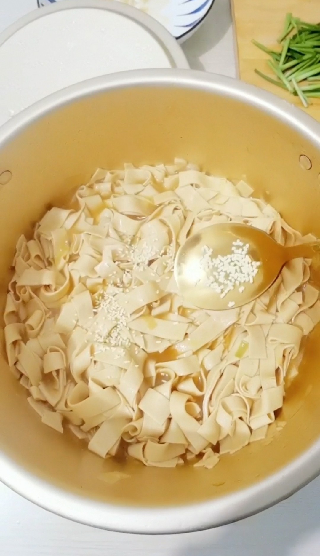 干豆腐炒韭菜的做法-咸鮮味炒菜譜