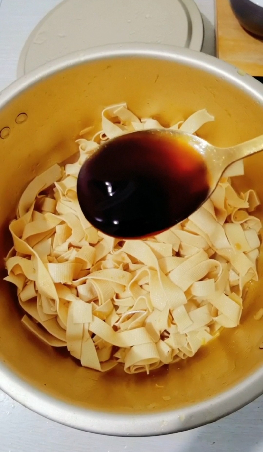 干豆腐炒韭菜的做法-咸鮮味炒菜譜