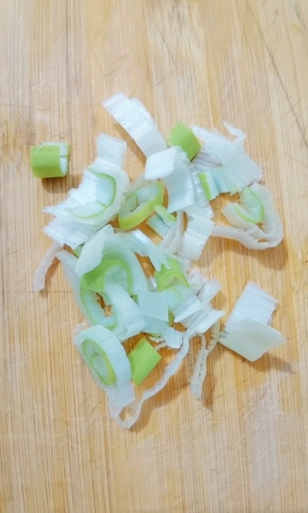 干豆腐炒韭菜的做法-咸鮮味炒菜譜