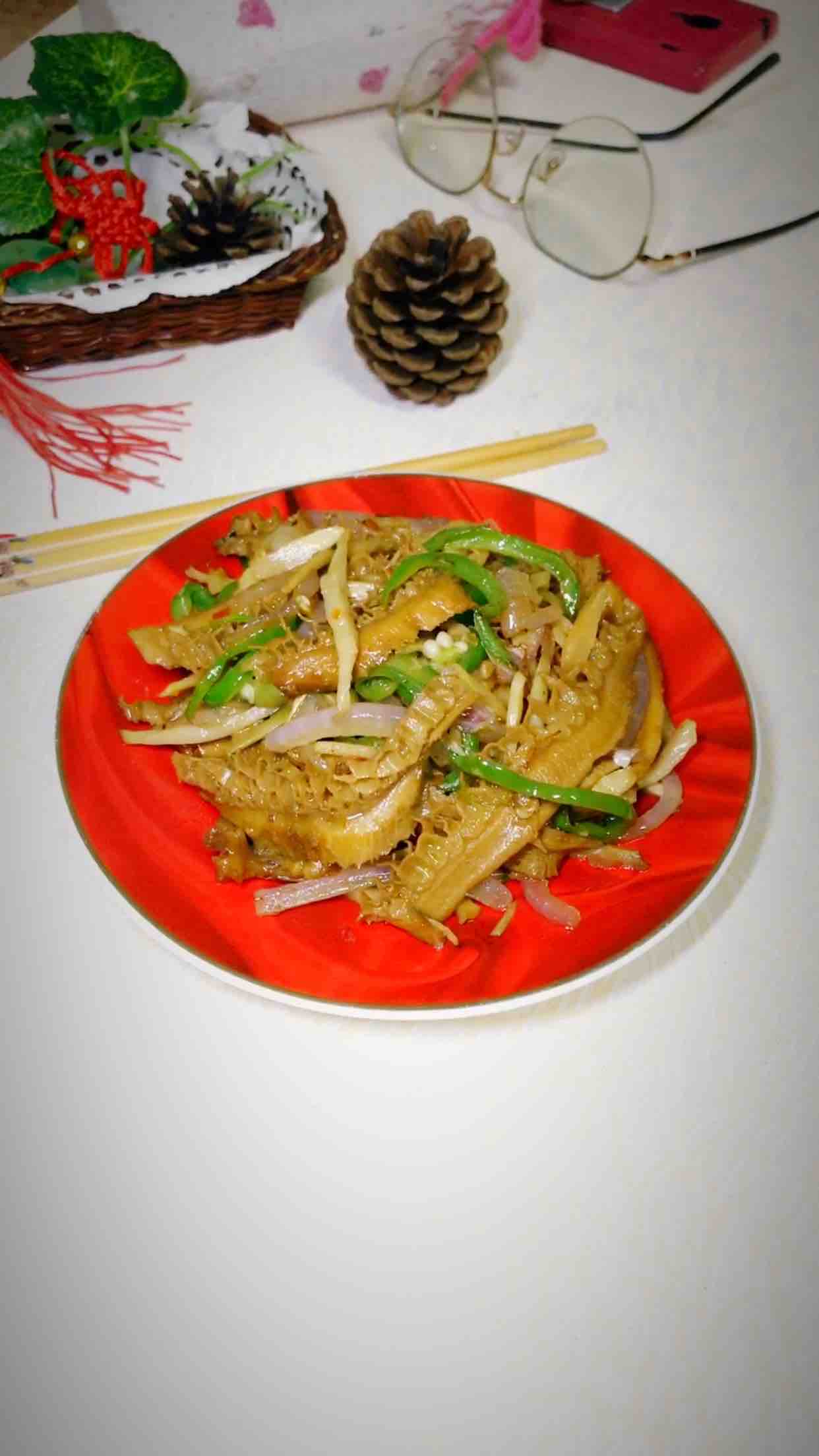 酸筍牛肚的做法-家常味炒菜譜-易網健康養生網 酸筍牛肚的做法-家常味炒菜譜