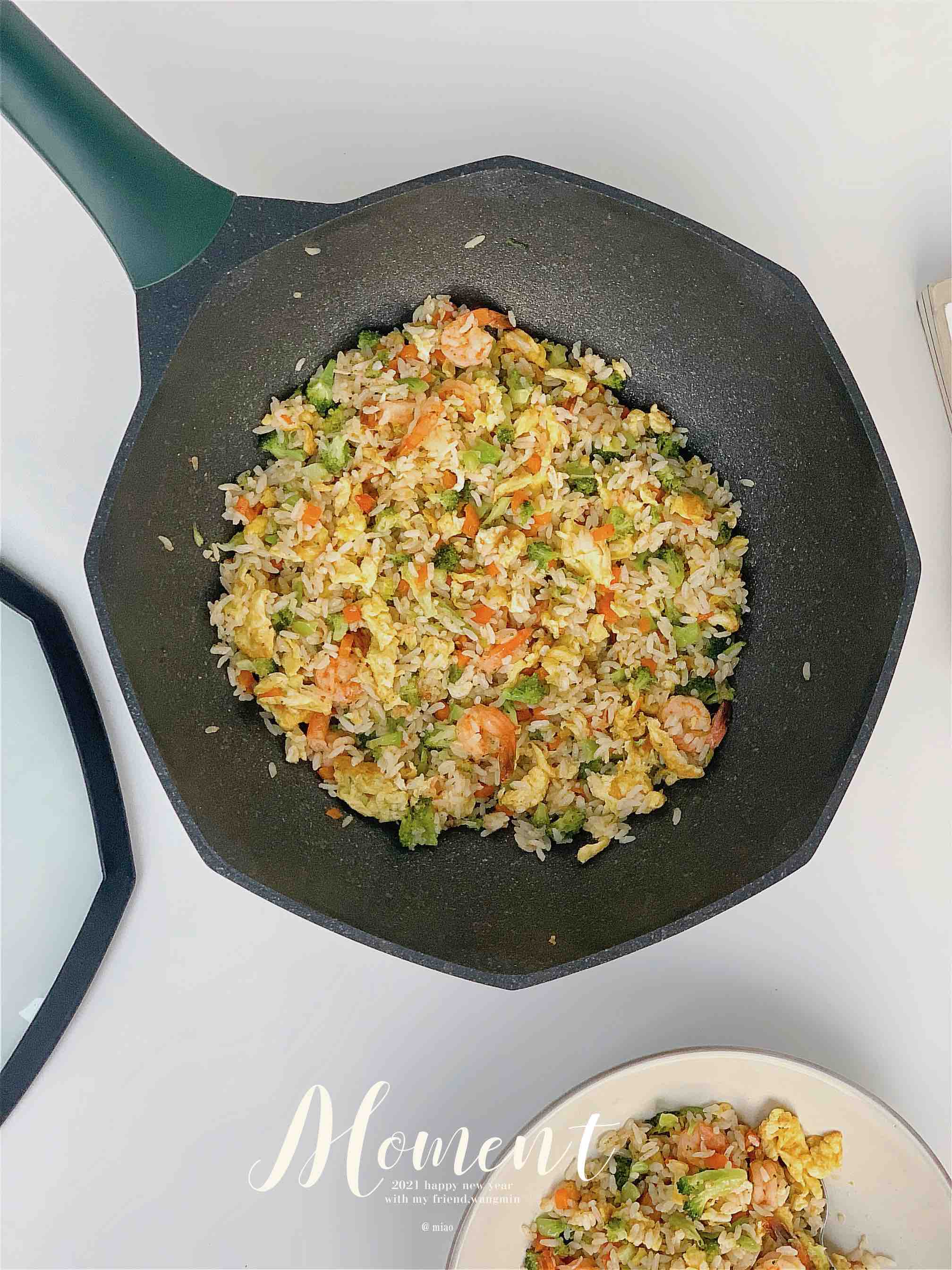 西蘭花蝦仁炒飯的做法-咸鮮味炒菜譜-易網(wǎng)健康養(yǎng)生網(wǎng) 西蘭花蝦仁炒飯的做法-咸鮮味炒菜譜