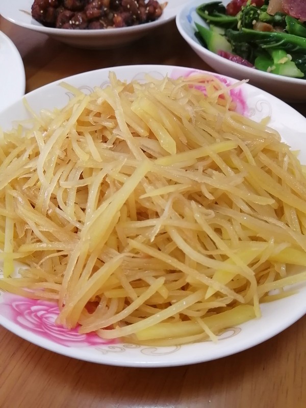 簡簡單單也不失美味~~醋溜土豆絲的做法-家常味炒菜譜-易網健康養生網 簡簡單單也不失美味~~醋溜土豆絲的做法-家常味炒菜譜