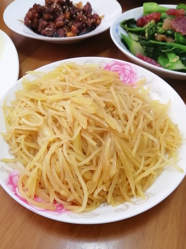 簡簡單單也不失美味~~醋溜土豆絲的做法-家常味炒菜譜-易網健康養生網 簡簡單單也不失美味~~醋溜土豆絲的做法-家常味炒菜譜