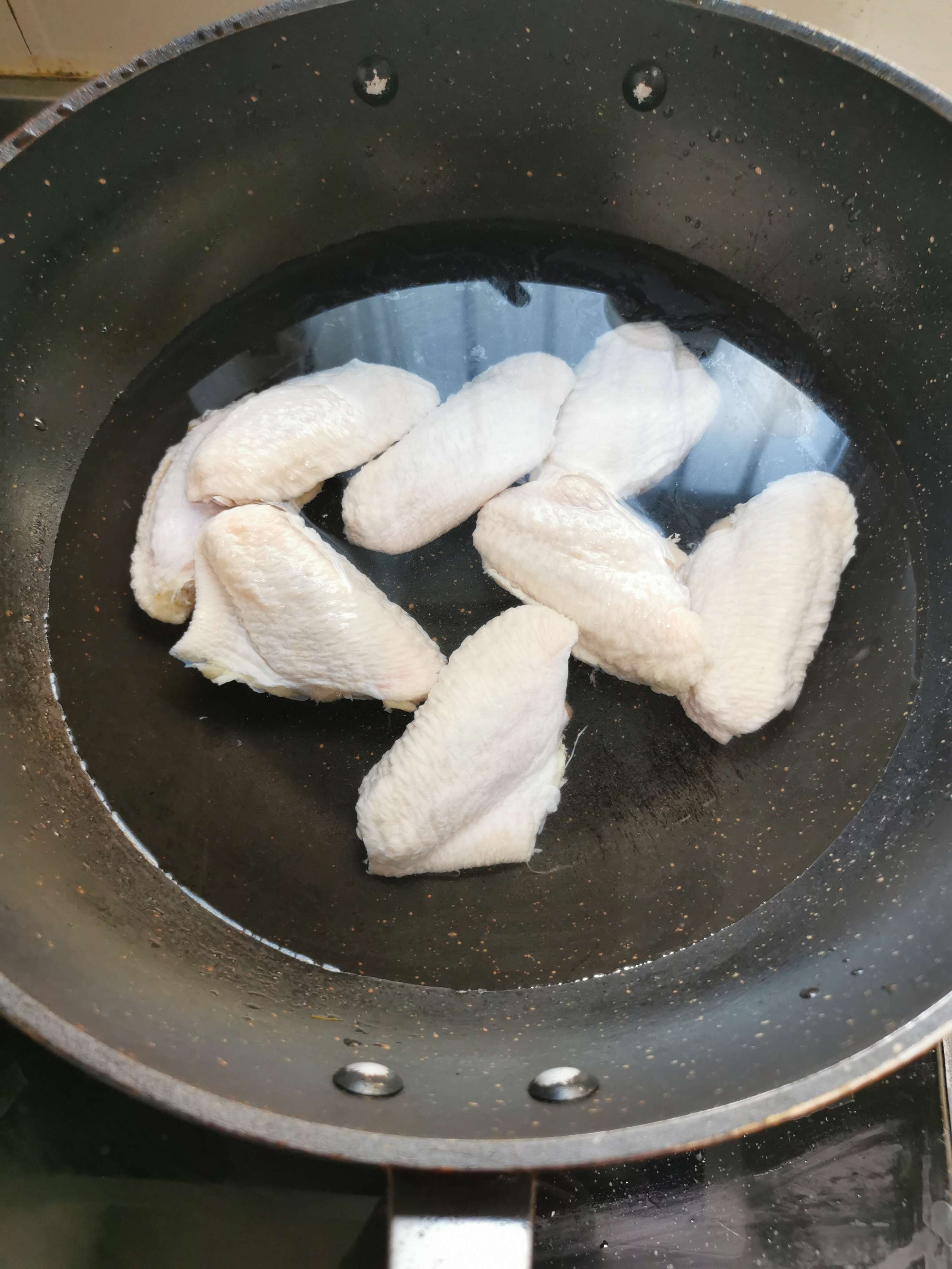 可樂雞翅的做法-甜味煮菜譜