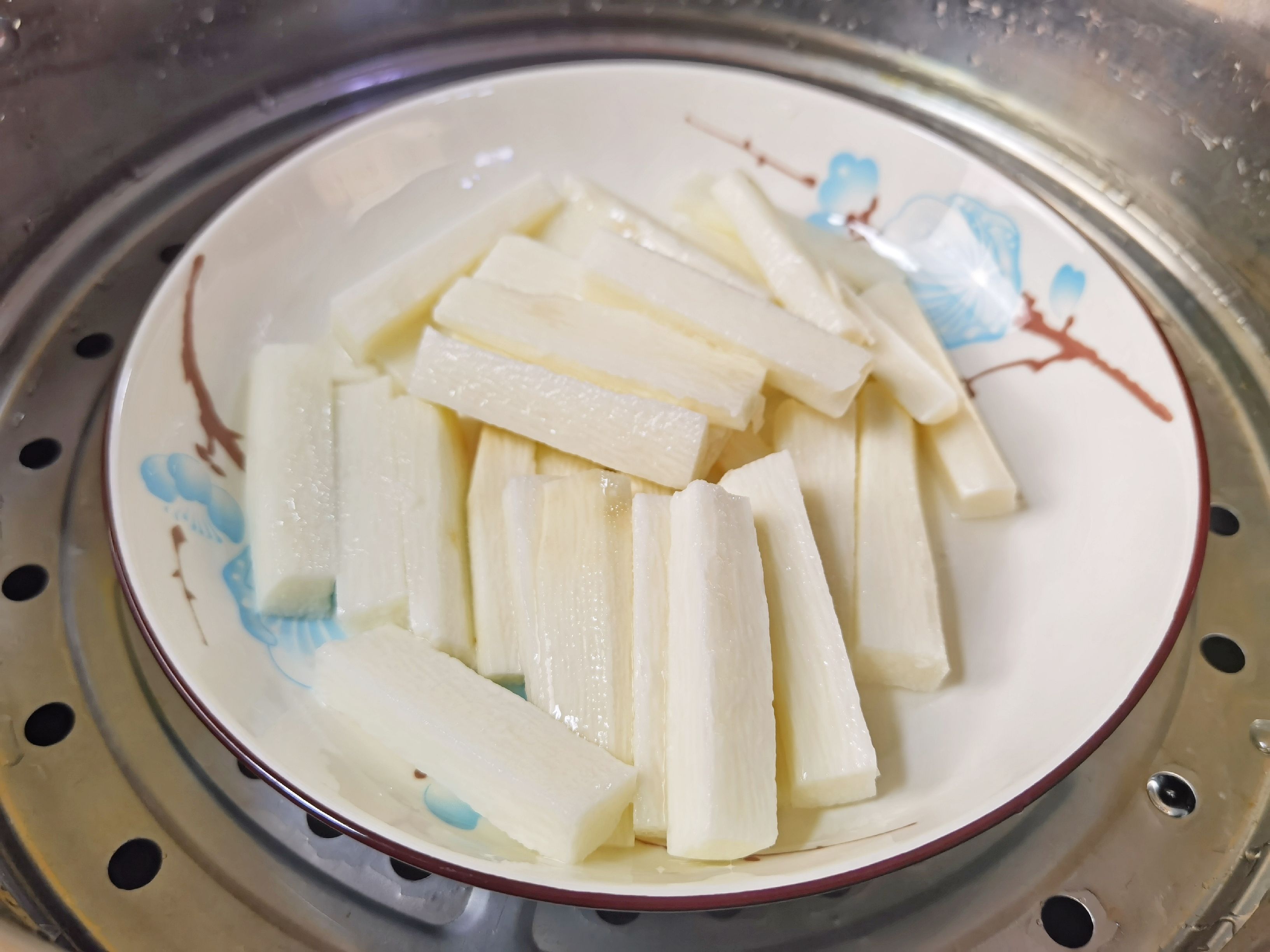 年夜飯花式涼菜－草莓山藥，吃下這口甜，2021光芒萬丈的做法-甜味蒸菜譜