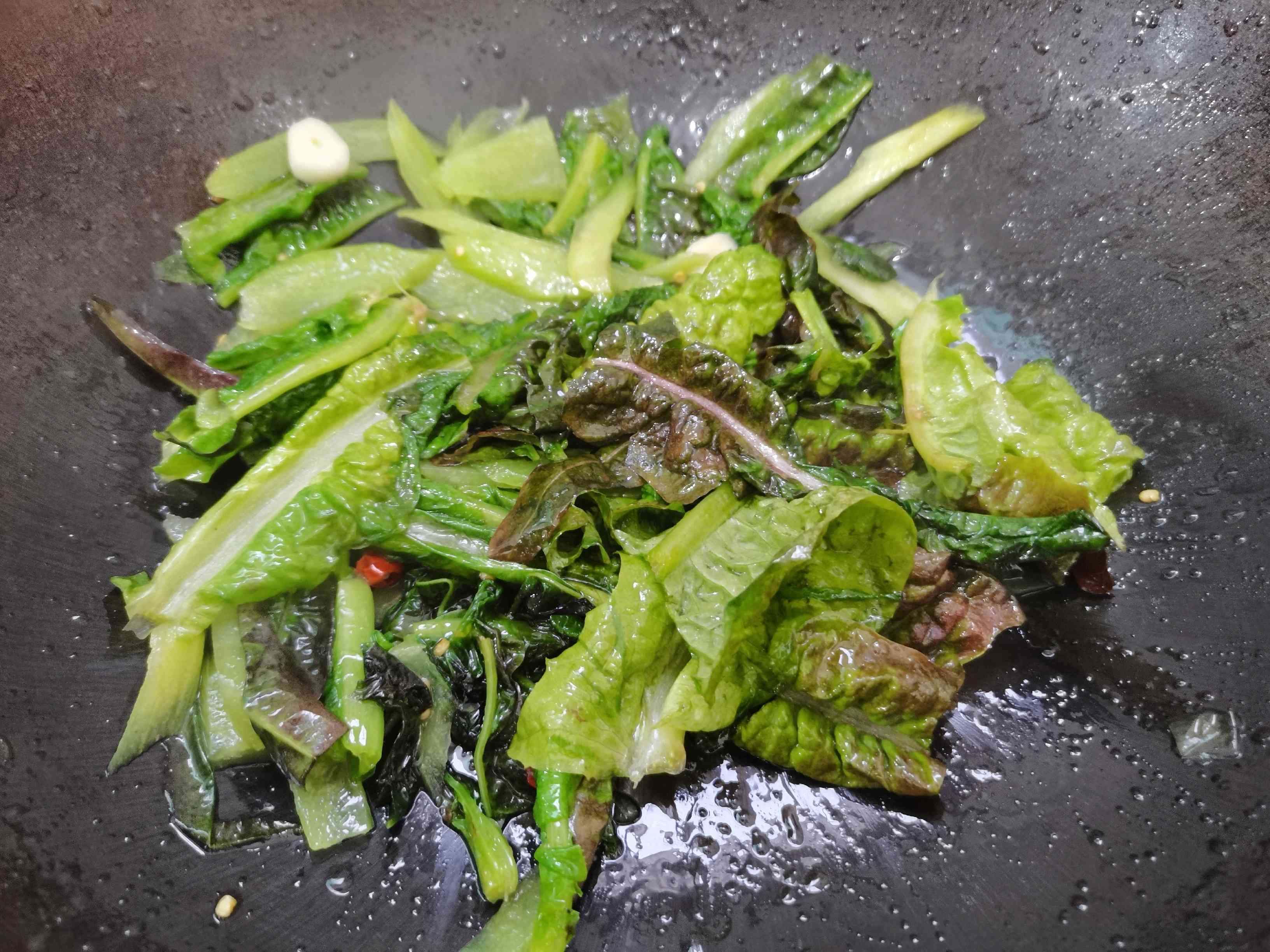 家常菜“清炒萵筍葉”的做法-家常味炒菜譜