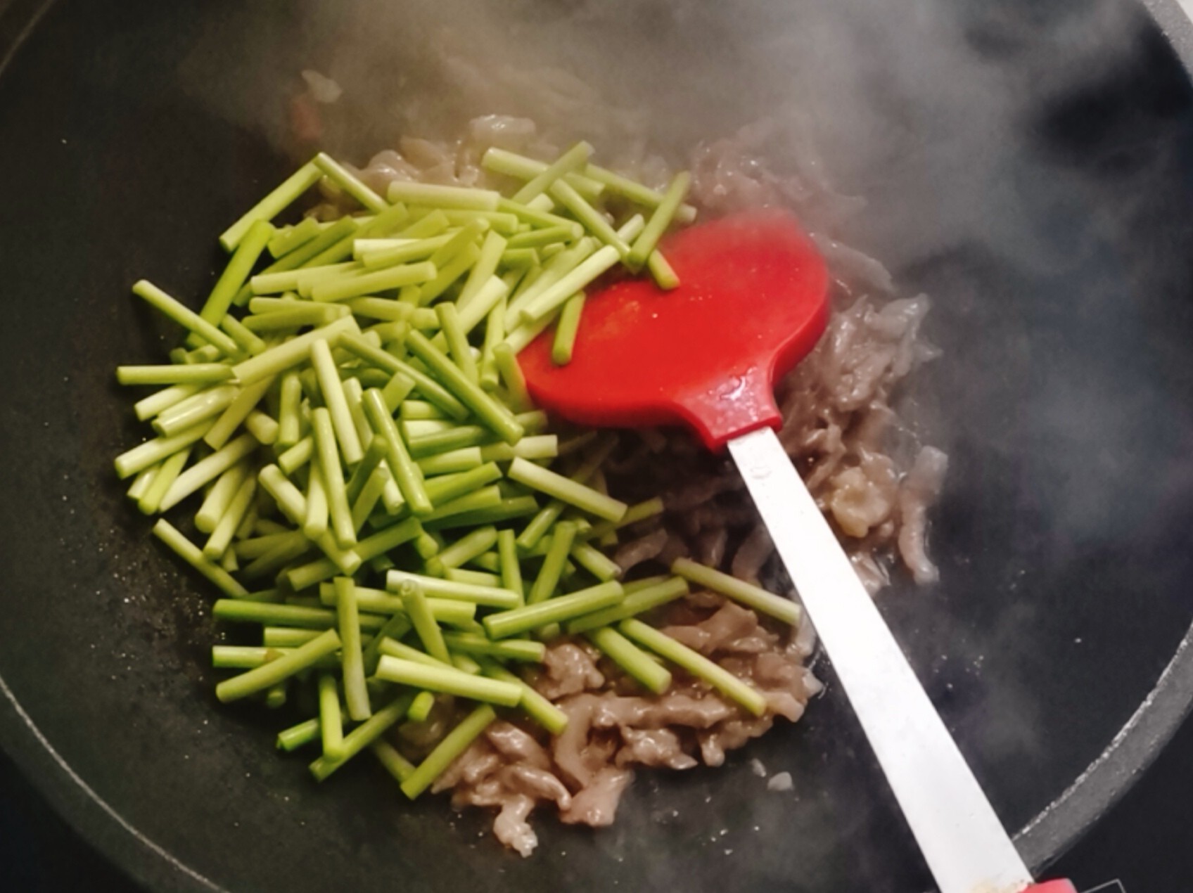最適合冬天的快手炒菜，暖身又下飯～的做法-咸鮮味炒菜譜
