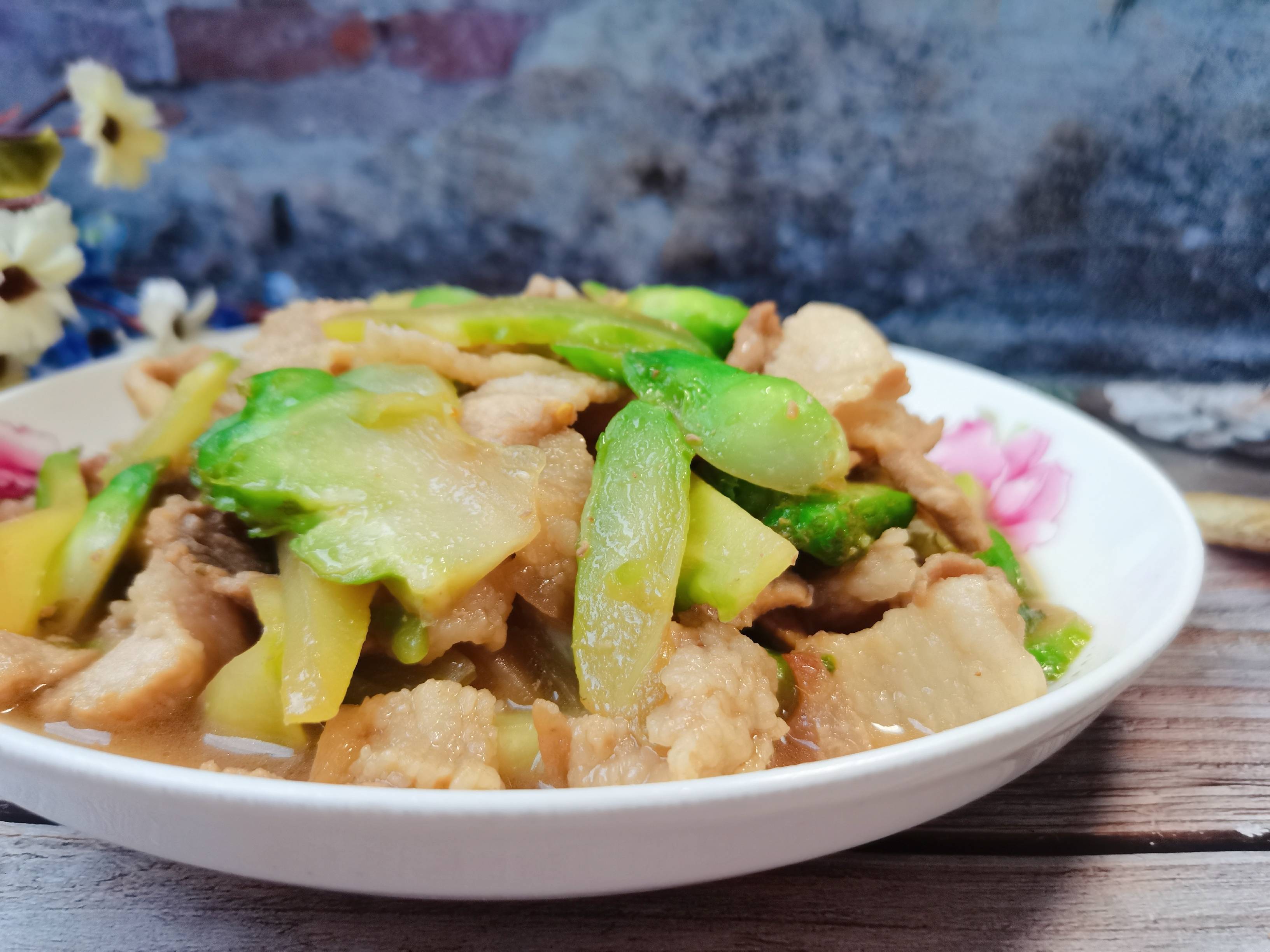 兒菜炒肉片的做法-家常味炒菜譜