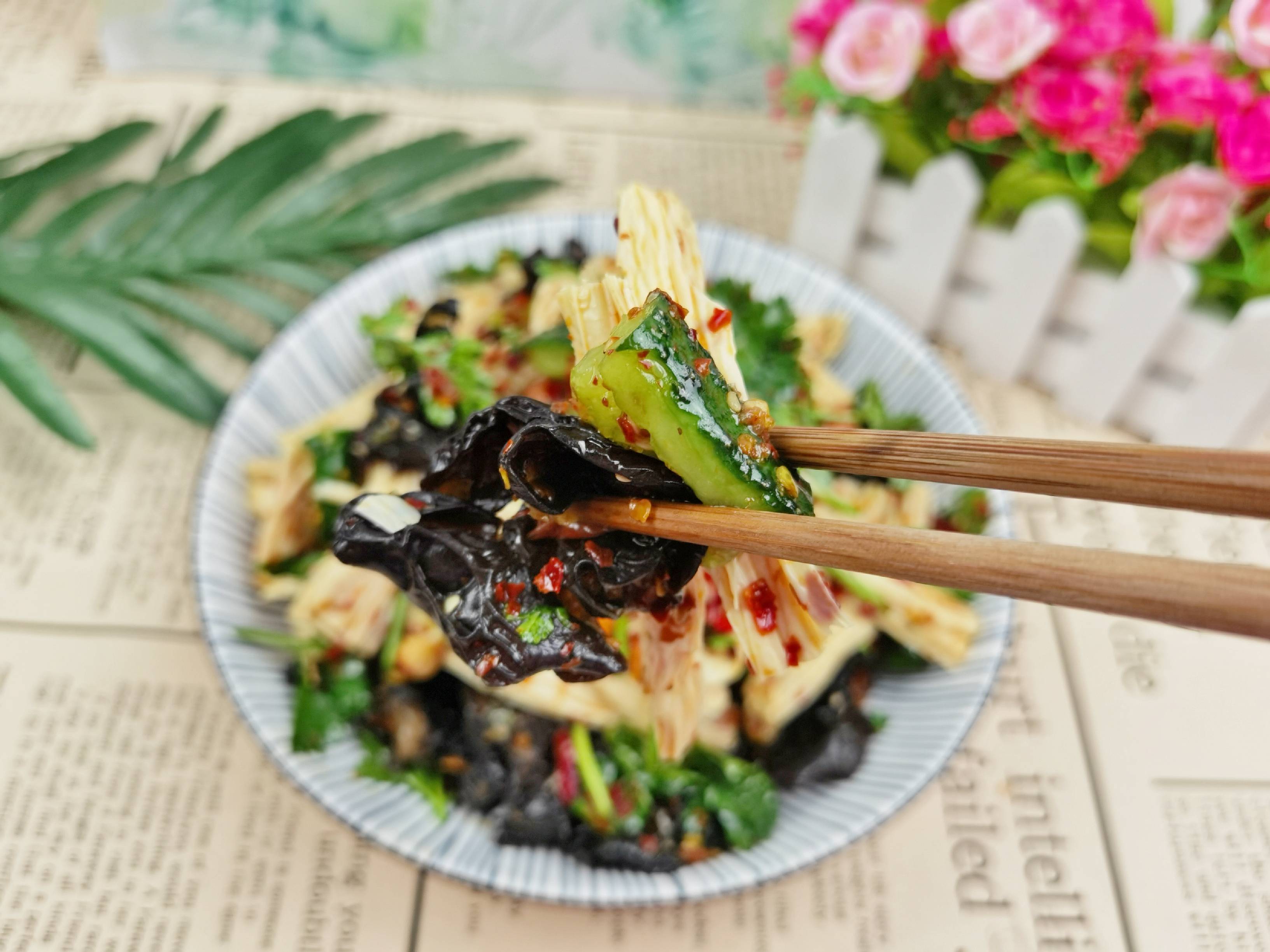 年夜飯涼菜也下飯－拌腐竹，新春宴客吃腐竹得“富足”的做法-酸辣味拌菜譜