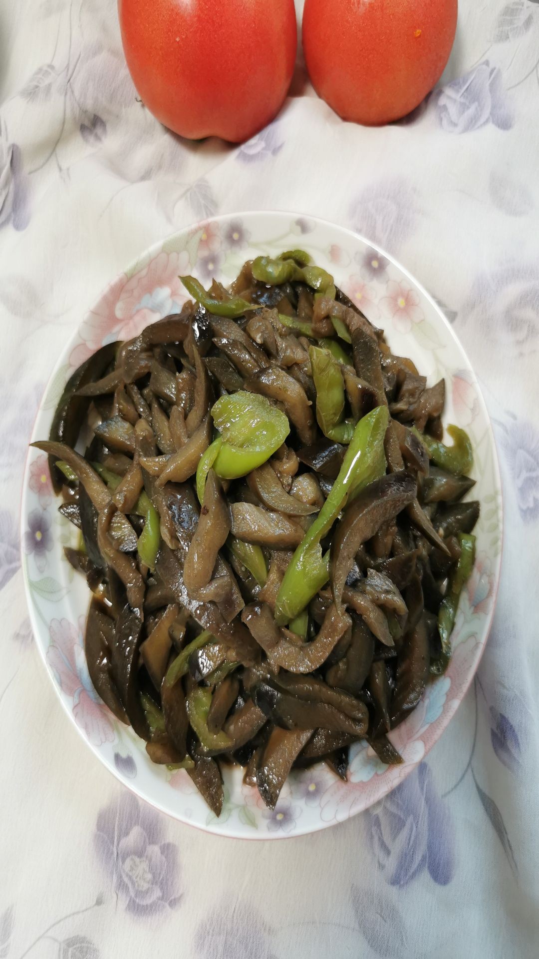 尖椒炒茄子的做法-家常味炒菜譜-易網(wǎng)健康養(yǎng)生網(wǎng) 尖椒炒茄子的做法-家常味炒菜譜