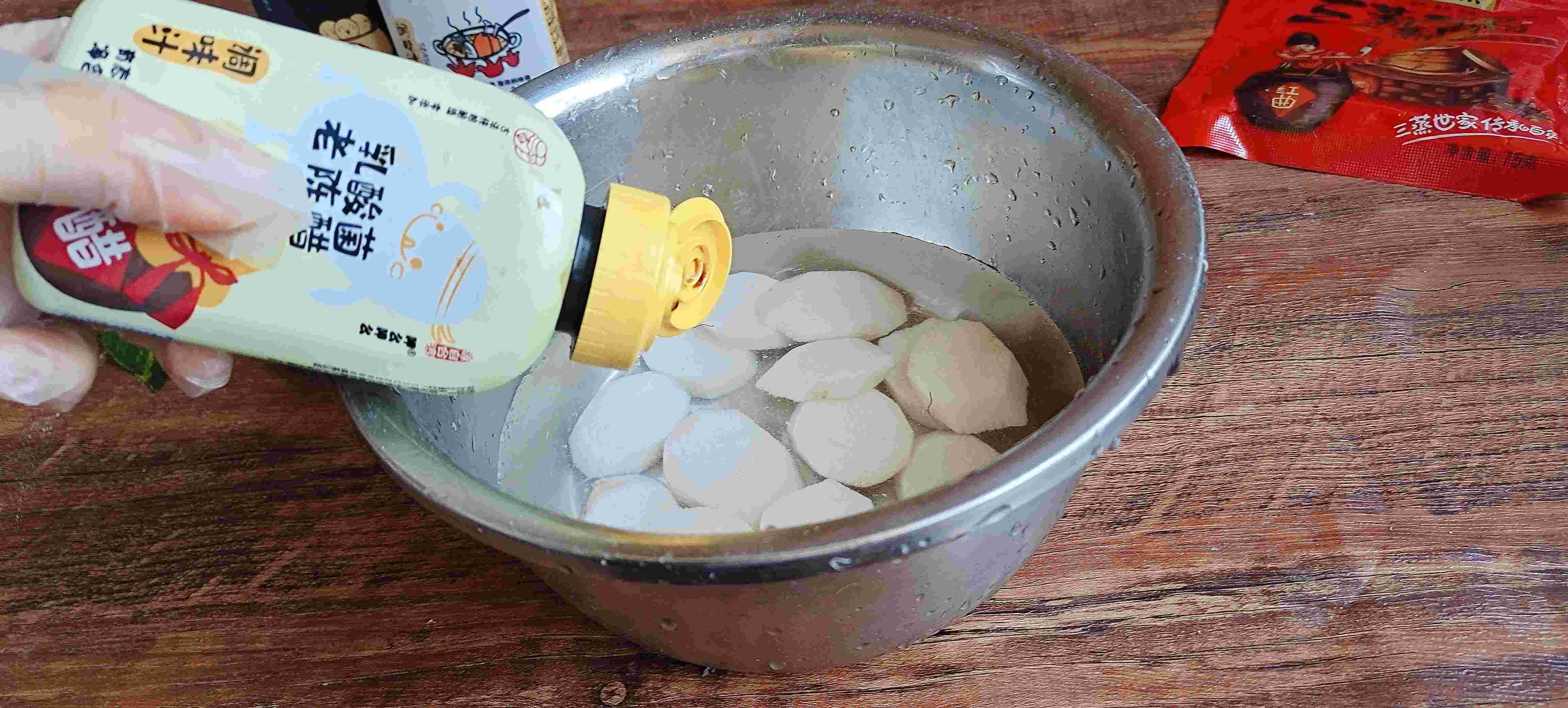 排骨經典好吃的做法，絕不油膩~粉蒸排骨的做法-咸鮮味蒸菜譜