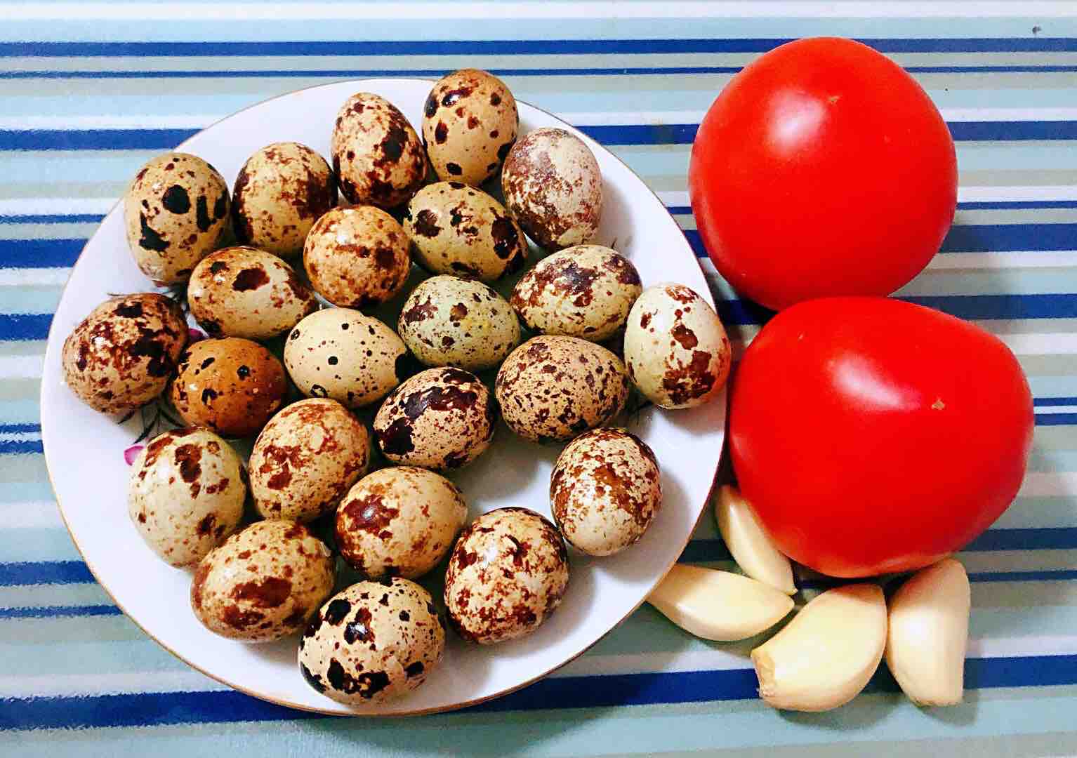 茄汁鵪鶉蛋的做法-酸甜味炒菜譜-易網(wǎng)<a href=http://www.aoa7937.com/ target=_blank class=infotextkey>健康養(yǎng)生</a>網(wǎng) 茄汁鵪鶉蛋的做法-酸甜味炒菜譜