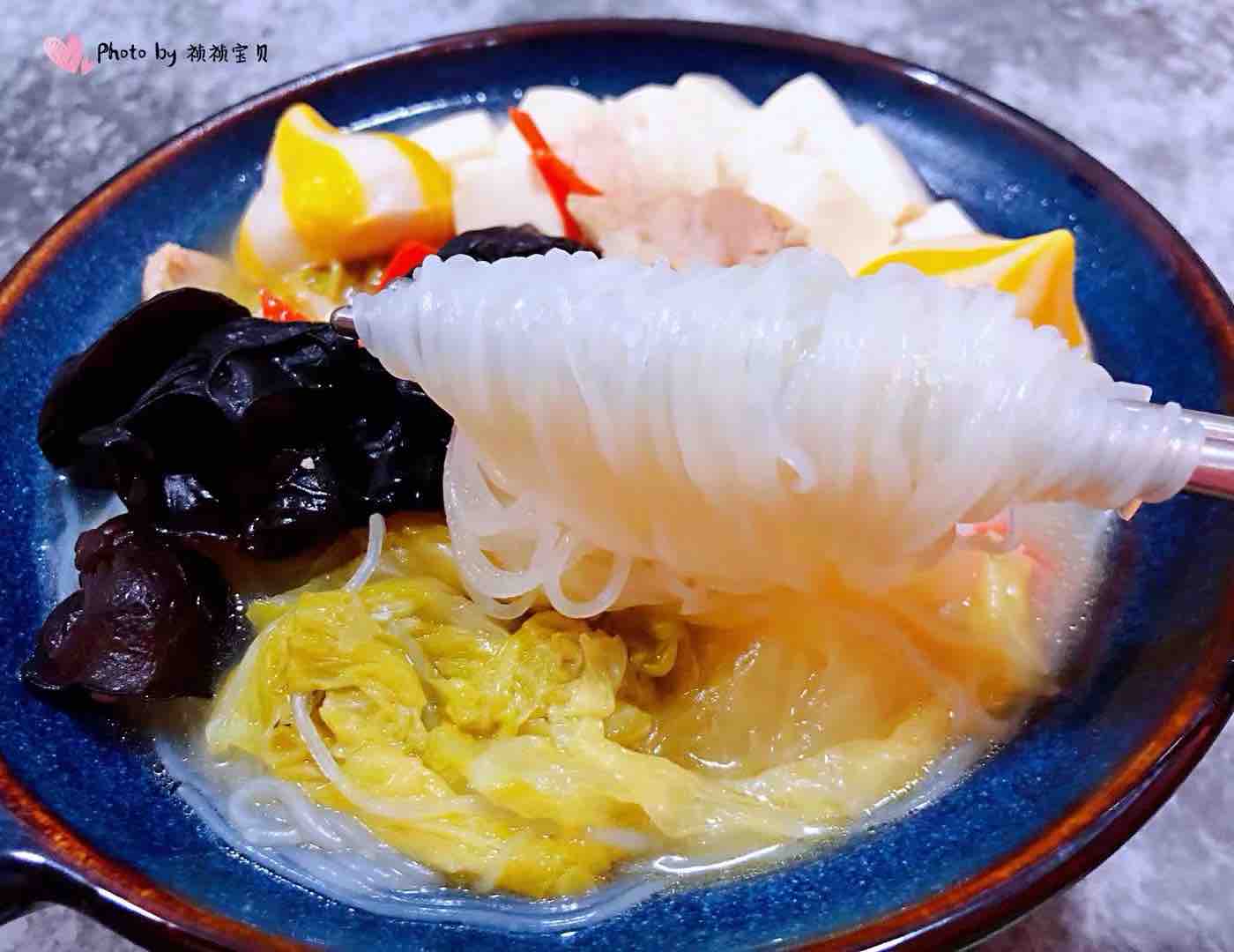豬肉白菜海膽丸豆腐粉絲湯的做法-咸鮮味煮菜譜-易網健康養生網 豬肉白菜海膽丸豆腐粉絲湯的做法-咸鮮味煮菜譜