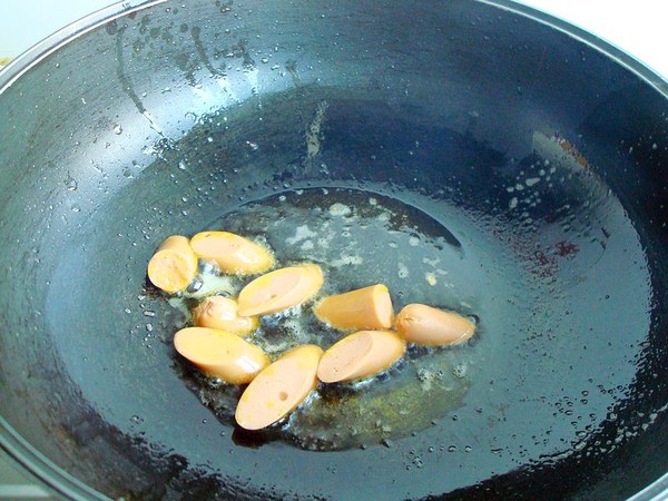 火腿荷包蛋燜面的做法-家常味燜菜譜-易網(wǎng)健康養(yǎng)生網(wǎng) 火腿荷包蛋燜面的做法-家常味燜菜譜