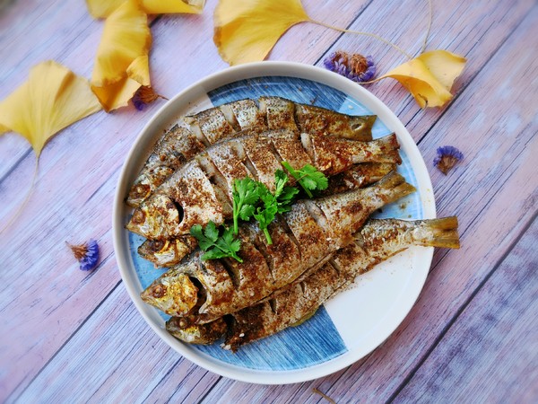 用烤箱烤鯽魚既衛生又安全,廚房油煙少的做法-家常味烤菜譜-易網健康養生網 用烤箱烤鯽魚既衛生又安全,廚房油煙少的做法-家常味烤菜譜