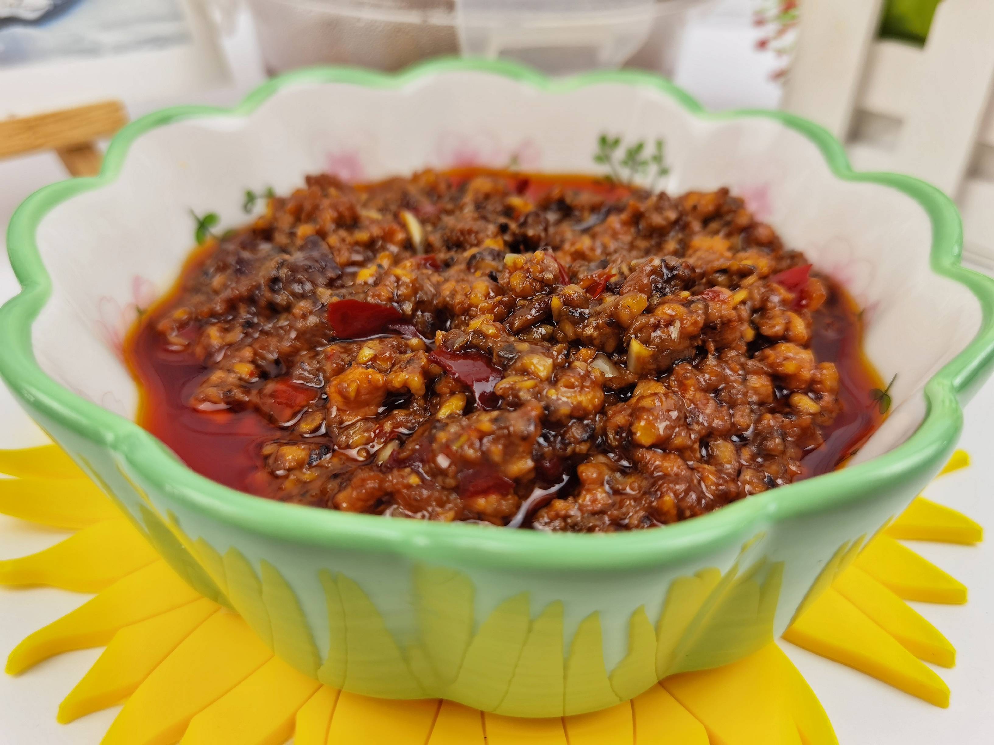 百搭萬能香菇肉醬-1勺醬拌面又拌飯,多吃兩三碗,不是窮是太好吃的做法-咸鮮味炒菜譜-易網(wǎng)健康養(yǎng)生網(wǎng) 百搭萬能香菇肉醬-1勺醬拌面又拌飯,多吃兩三碗,不是窮是太好吃的做法-咸鮮味炒菜譜