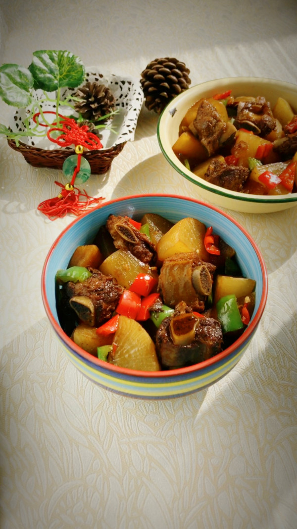 蘿卜燒排骨的做法-家常味燒菜譜-易網(wǎng)健康養(yǎng)生網(wǎng) 蘿卜燒排骨的做法-家常味燒菜譜