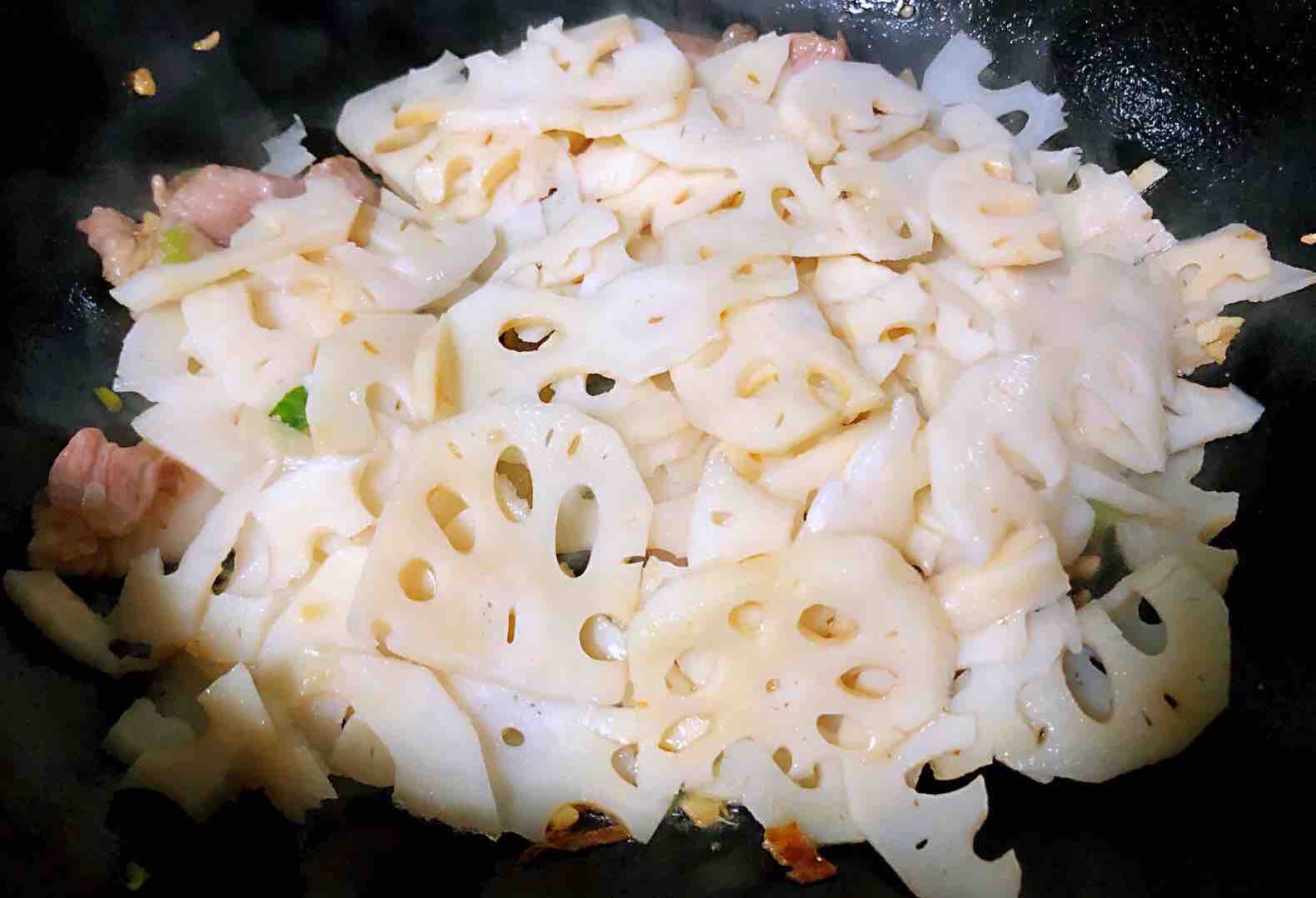 蓮藕炒肉片的做法-咸鮮味炒菜譜-易網(wǎng)健康養(yǎng)生網(wǎng) 蓮藕炒肉片的做法-咸鮮味炒菜譜