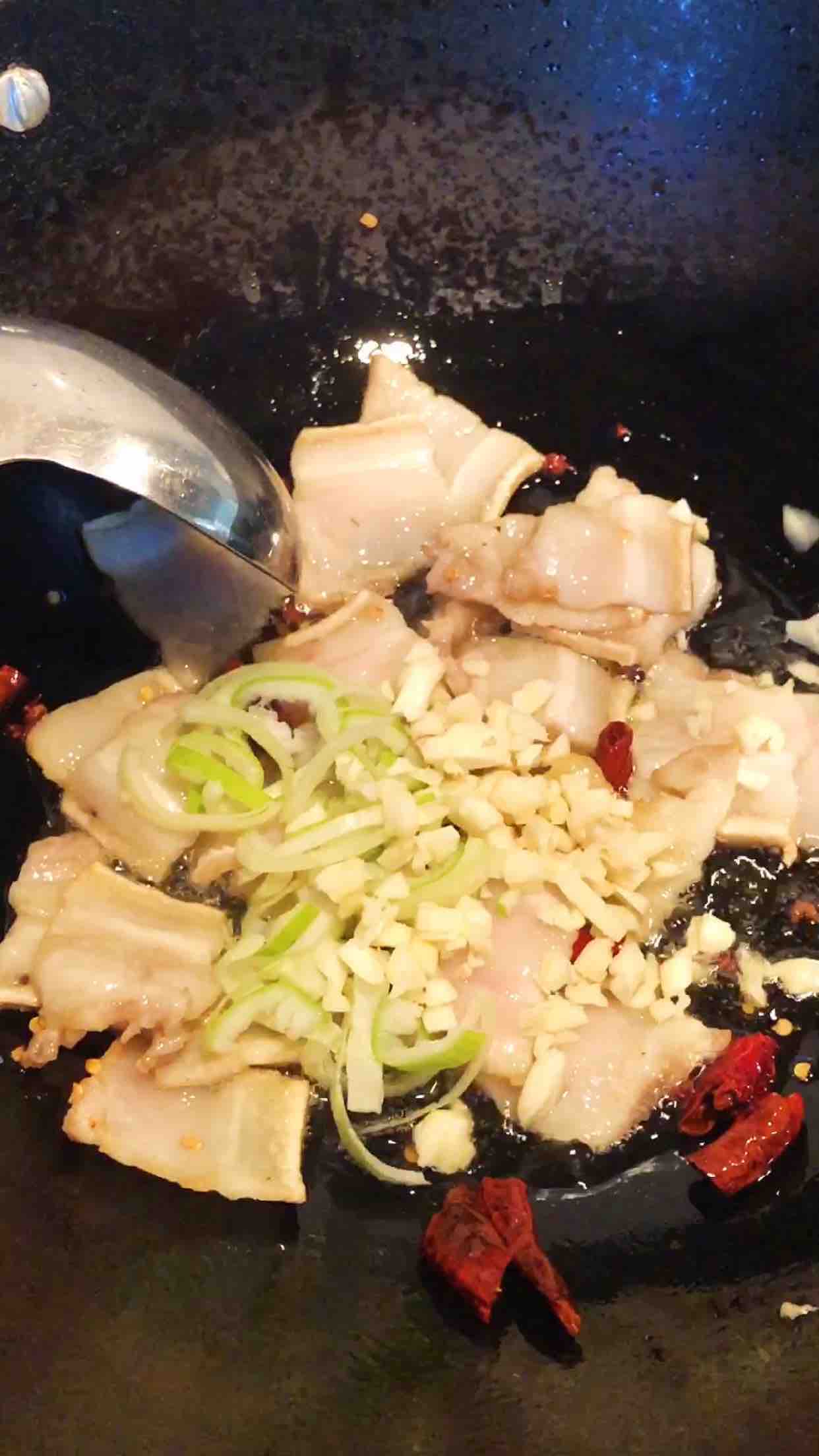 酸菜燉粉條地道東北菜的做法-酸味燉菜譜-易網(wǎng)健康養(yǎng)生網(wǎng) 酸菜燉粉條地道東北菜的做法-酸味燉菜譜