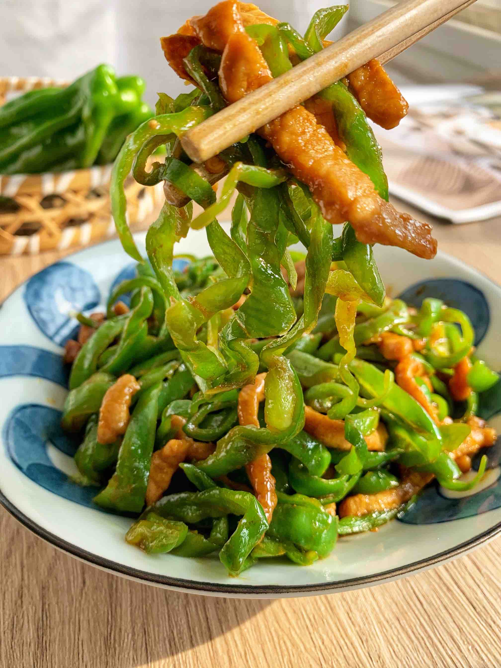 簡簡單單下飯菜：辣椒炒肉的做法-香辣味炒菜譜